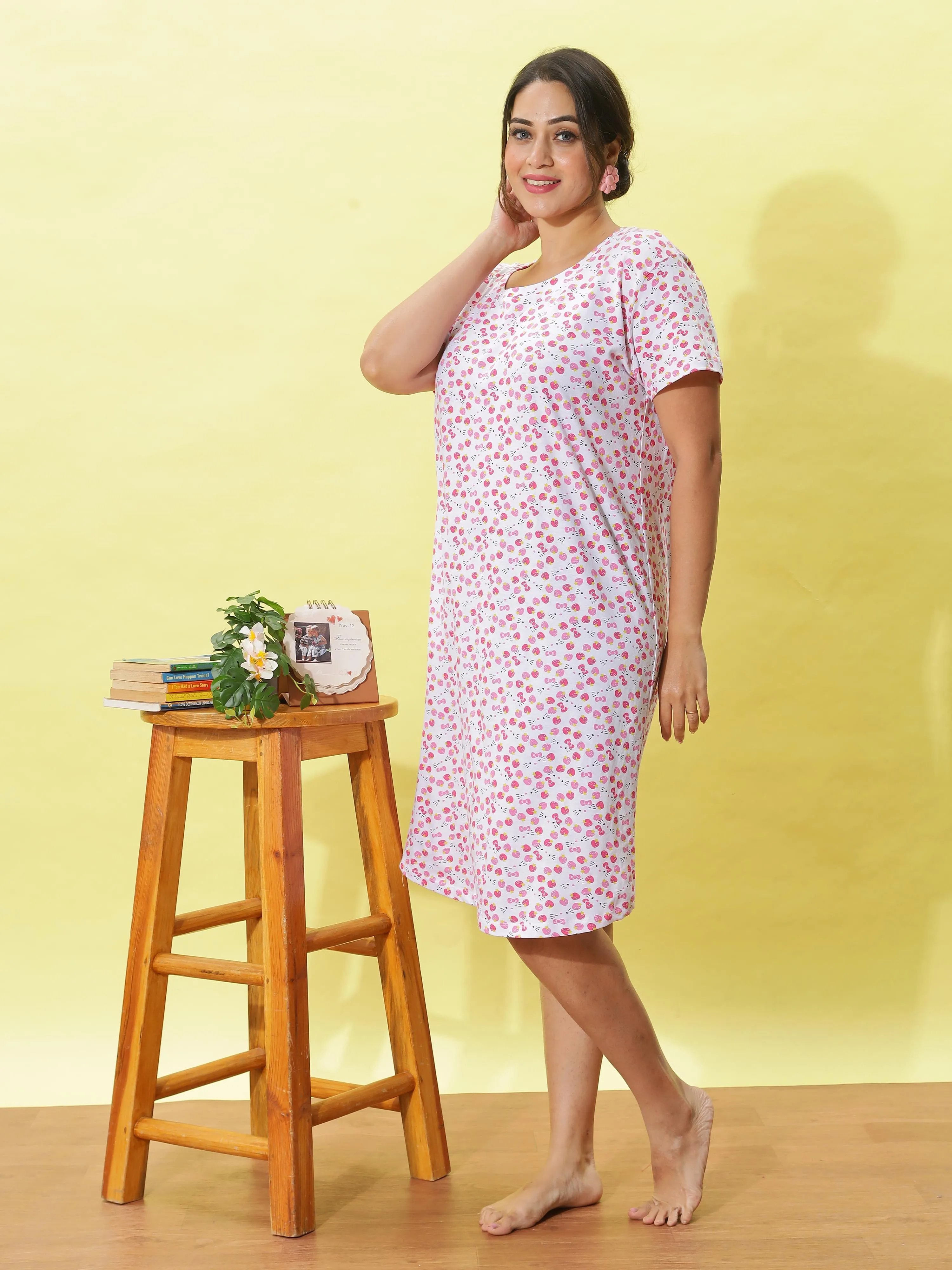 White Pink Plus Size Printed Short Nighty for Women