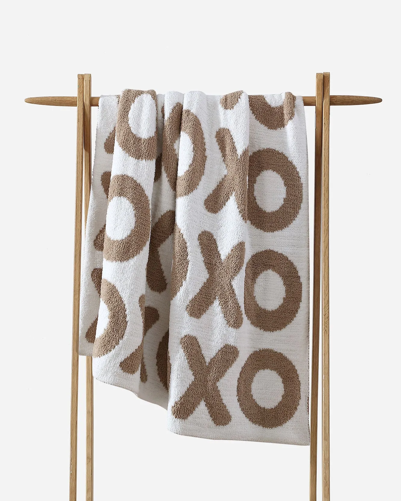 XOXO Throw